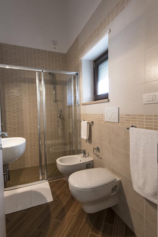 Hotel Golden House Mesagne Pokój zdjęcie